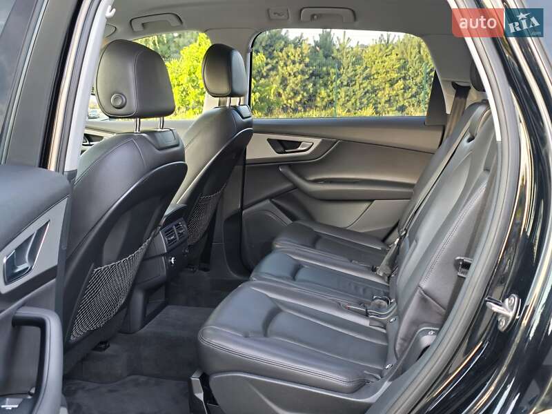 Позашляховик / Кросовер Audi Q7 2016 в Хмельницькому