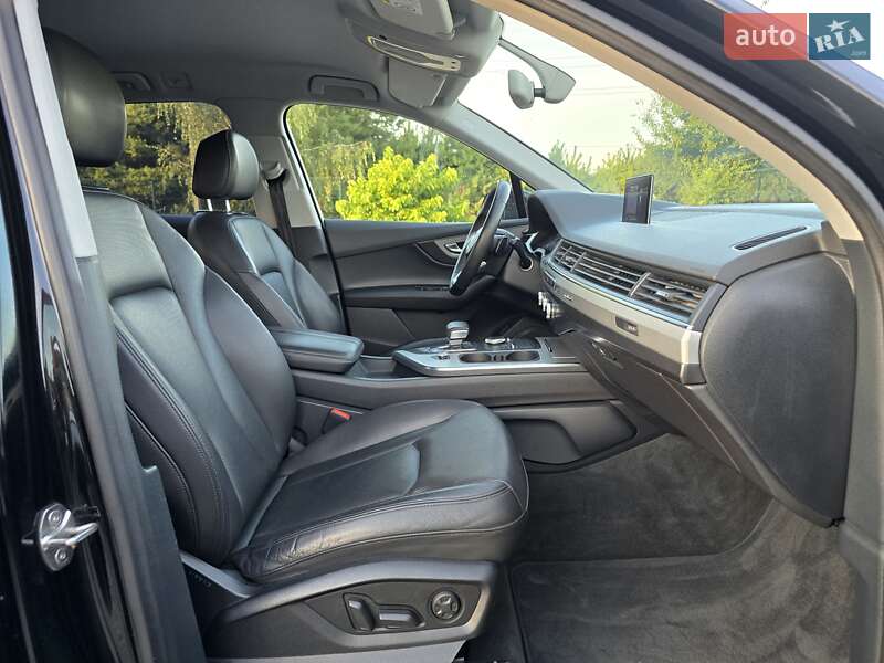 Позашляховик / Кросовер Audi Q7 2016 в Хмельницькому