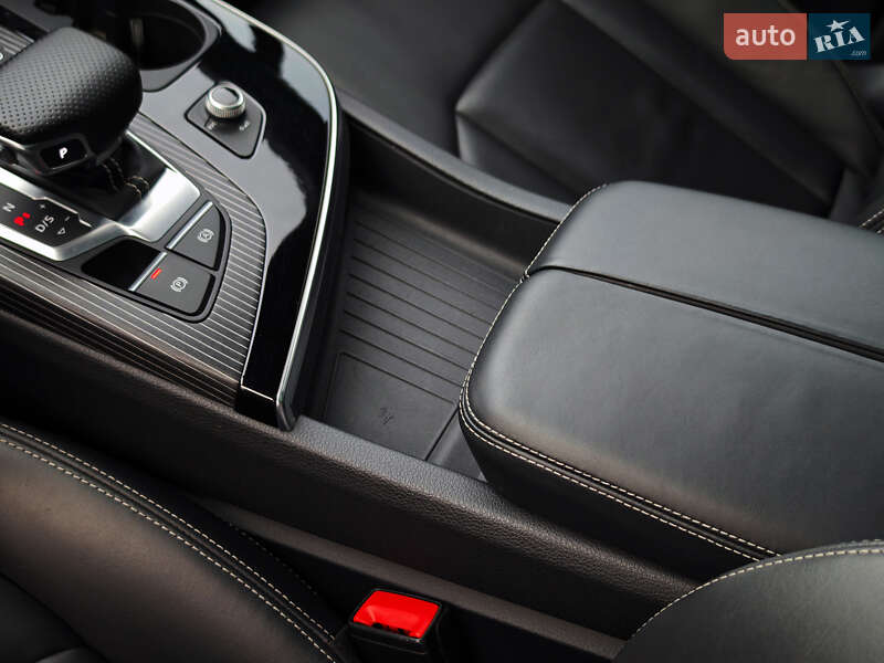 Позашляховик / Кросовер Audi Q7 2016 в Дубні