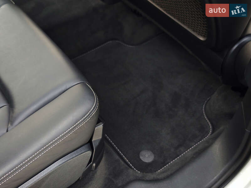 Позашляховик / Кросовер Audi Q7 2016 в Дубні