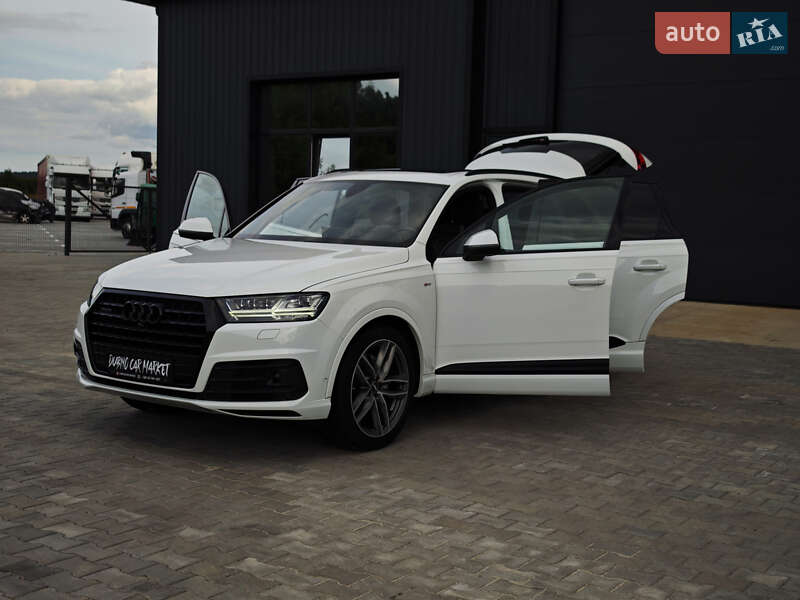 Позашляховик / Кросовер Audi Q7 2016 в Дубні