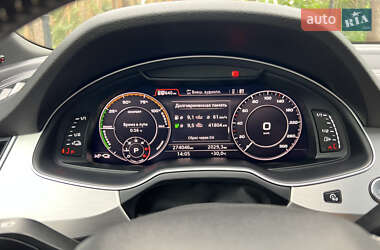 Внедорожник / Кроссовер Audi Q7 2016 в 
