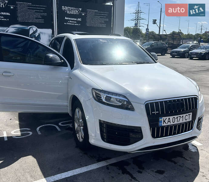 Внедорожник / Кроссовер Audi Q7 2015 в Виннице