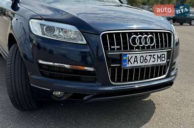 Внедорожник / Кроссовер Audi Q7 2013 в 