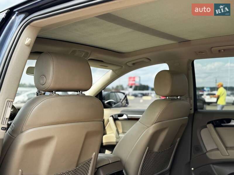 Позашляховик / Кросовер Audi Q7 2013 в Києві
