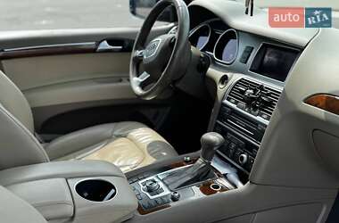 Внедорожник / Кроссовер Audi Q7 2013 в 