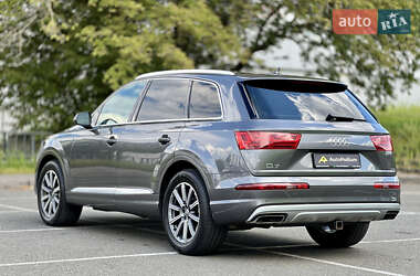 Внедорожник / Кроссовер Audi Q7 2019 в 