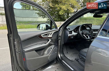 Внедорожник / Кроссовер Audi Q7 2019 в 