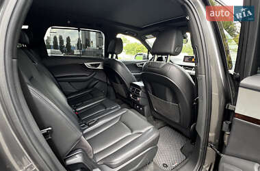 Внедорожник / Кроссовер Audi Q7 2019 в 