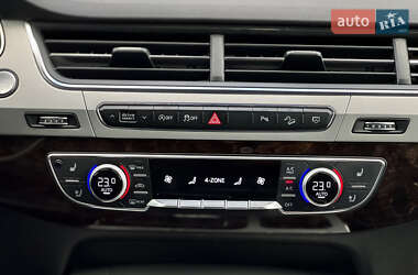 Внедорожник / Кроссовер Audi Q7 2019 в 