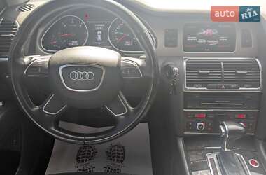 Внедорожник / Кроссовер Audi Q7 2015 в 