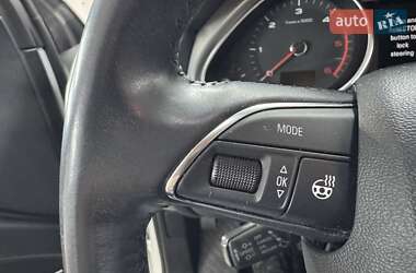 Позашляховик / Кросовер Audi Q7 2015 в 