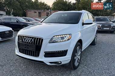 Позашляховик / Кросовер Audi Q7 2015 в 