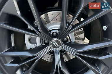 Позашляховик / Кросовер Audi Q7 2021 в 