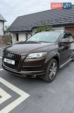 Внедорожник / Кроссовер Audi Q7 2011 в 