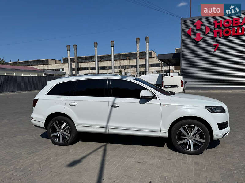 Внедорожник / Кроссовер Audi Q7 2013 в Кременчуге