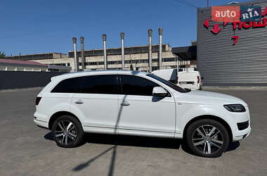Внедорожник / Кроссовер Audi Q7 2013 в 
