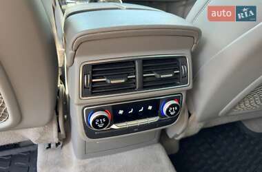 Позашляховик / Кросовер Audi Q7 2016 в 