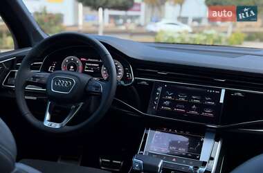 Внедорожник / Кроссовер Audi Q7 2025 в 