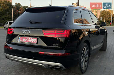 Внедорожник / Кроссовер Audi Q7 2017 в 
