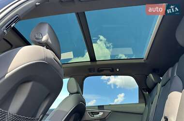 Внедорожник / Кроссовер Audi Q7 2019 в 