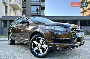 Внедорожник / Кроссовер Audi Q7 2012 в 
