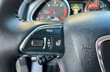 Внедорожник / Кроссовер Audi Q7 2012 в 