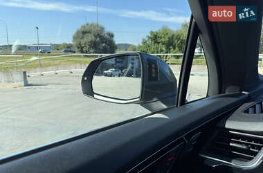 Внедорожник / Кроссовер Audi Q7 2016 в 