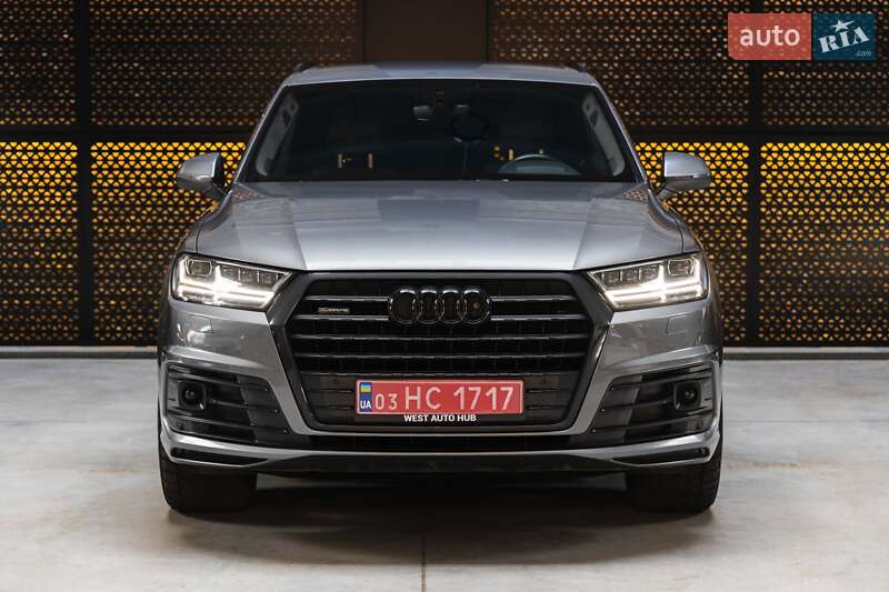 Позашляховик / Кросовер Audi Q7 2017 в Луцьку