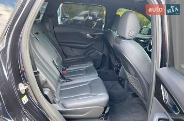 Внедорожник / Кроссовер Audi Q7 2020 в 