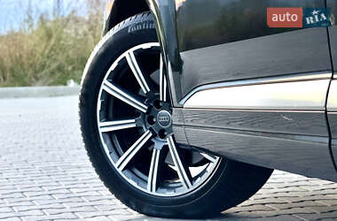 Позашляховик / Кросовер Audi Q7 2016 в 