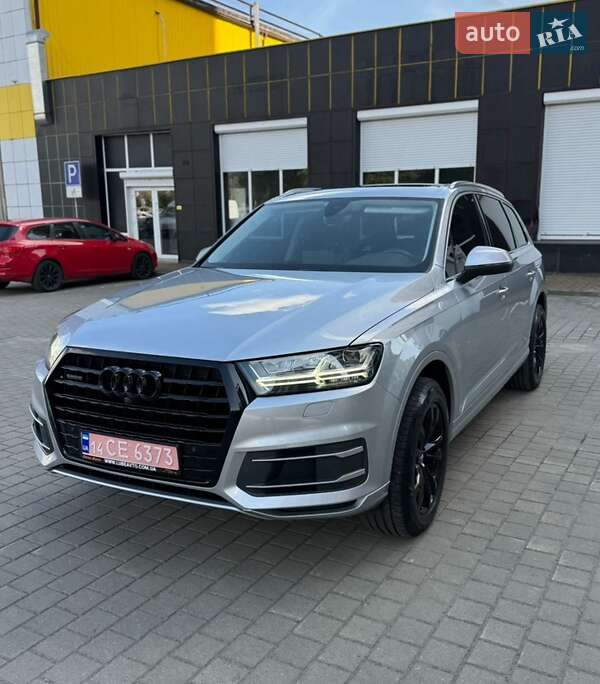 Позашляховик / Кросовер Audi Q7 2018 в Львові