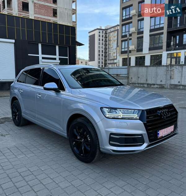 Позашляховик / Кросовер Audi Q7 2018 в Львові