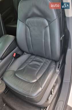 Внедорожник / Кроссовер Audi Q7 2014 в 