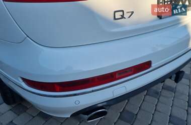 Внедорожник / Кроссовер Audi Q7 2014 в 