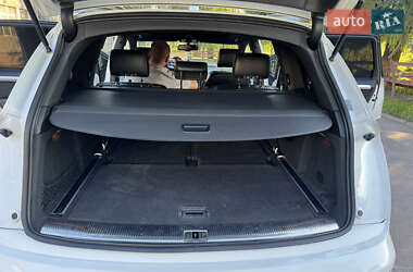 Внедорожник / Кроссовер Audi Q7 2010 в 