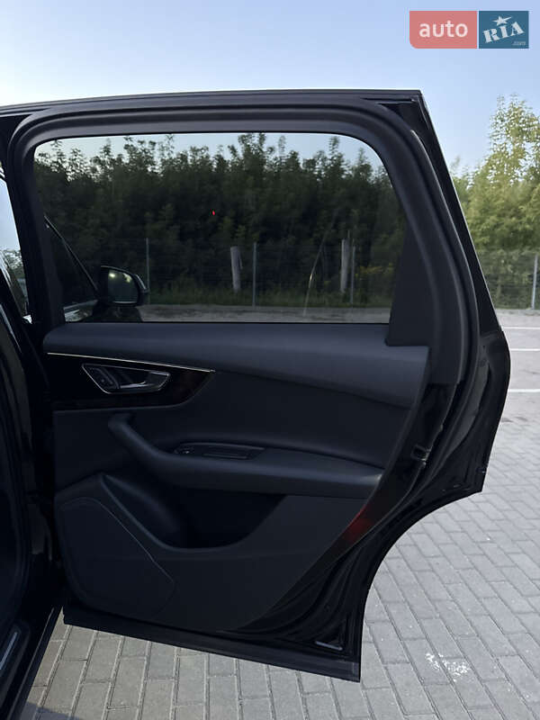 Внедорожник / Кроссовер Audi Q7 2016 в Тернополе фото 51 Внедорожник / Кроссовер Audi Q7 2016 в Тернополе