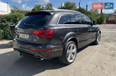 Позашляховик / Кросовер Audi Q7 2012 в 