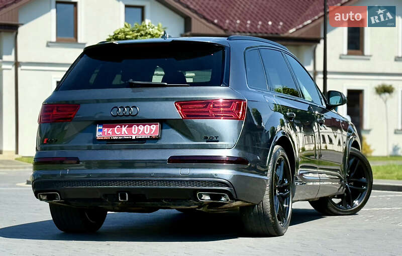 Позашляховик / Кросовер Audi Q7 2017 в Львові