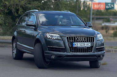 Внедорожник / Кроссовер Audi Q7 2012 в 