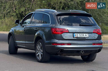 Внедорожник / Кроссовер Audi Q7 2012 в 