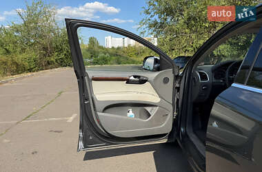 Внедорожник / Кроссовер Audi Q7 2012 в 