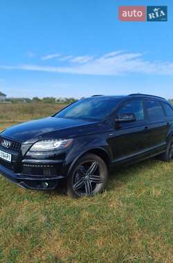 Внедорожник / Кроссовер Audi Q7 2011 в 