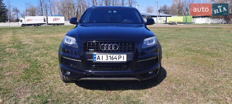 Внедорожник / Кроссовер Audi Q7 2011 в 