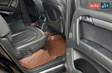 Внедорожник / Кроссовер Audi Q7 2011 в 