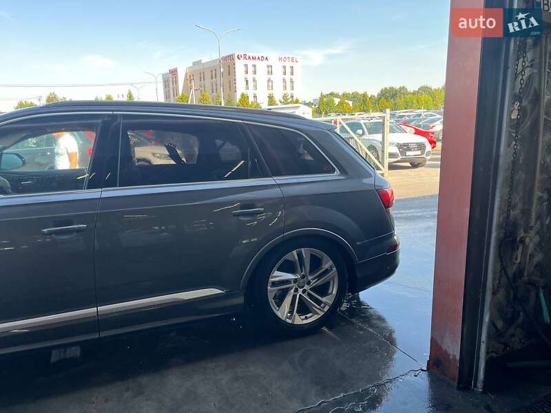Внедорожник / Кроссовер Audi Q7 2020 в Львове фото 6 Внедорожник / Кроссовер Audi Q7 2020 в Львове