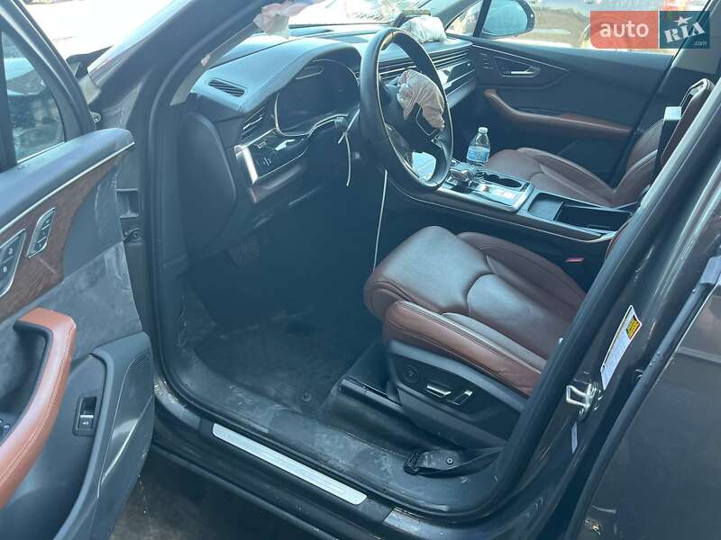 Внедорожник / Кроссовер Audi Q7 2020 в Львове фото 13 Внедорожник / Кроссовер Audi Q7 2020 в Львове