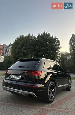 Внедорожник / Кроссовер Audi Q7 2018 в 