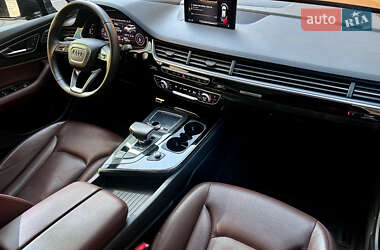 Внедорожник / Кроссовер Audi Q7 2019 в 