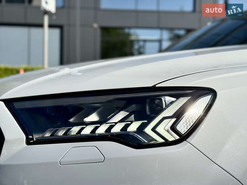 Позашляховик / Кросовер Audi Q7 2021 в Львові